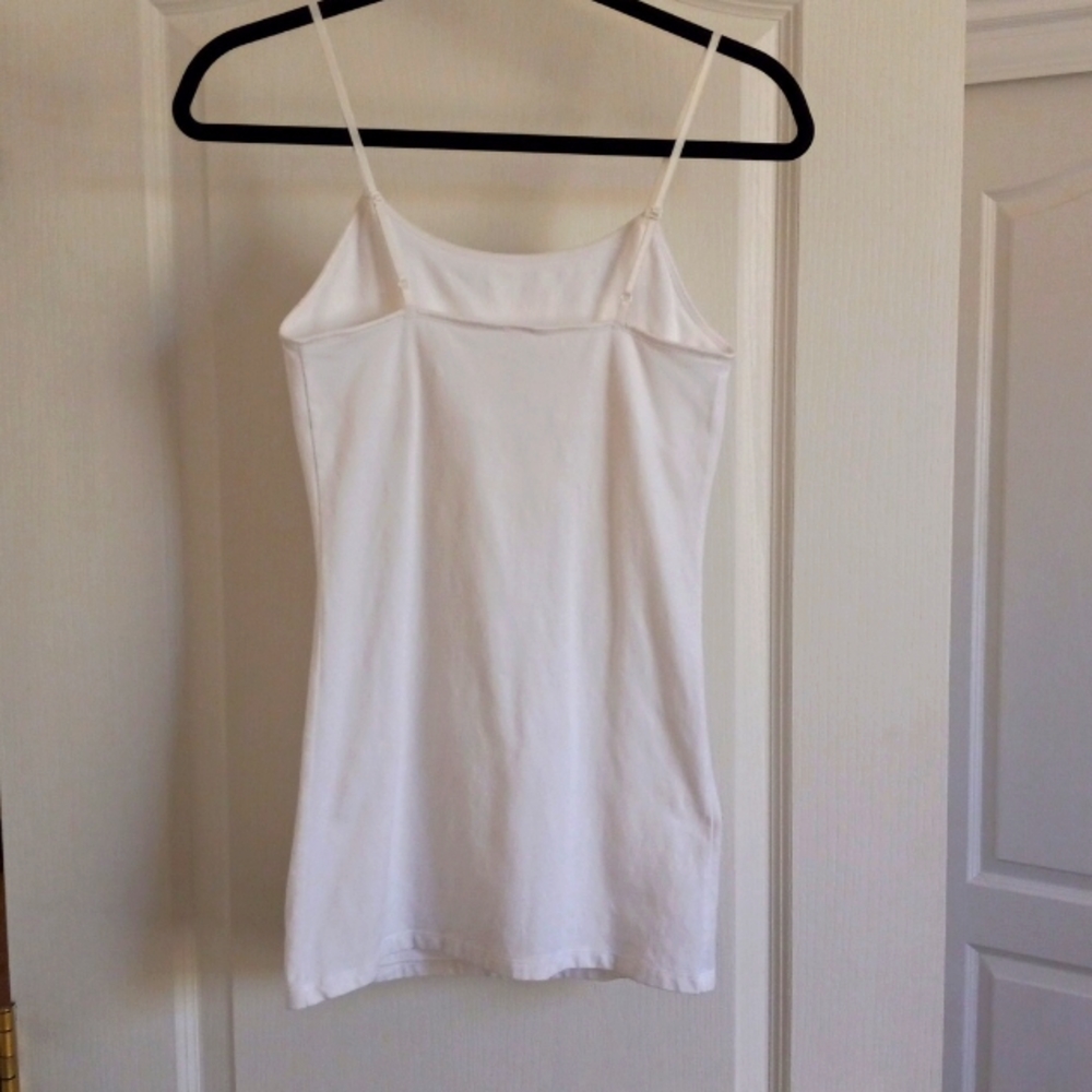 No Boundaries white spaghetti strap top. Size M. Built-in bra. - Picture 2 of 5